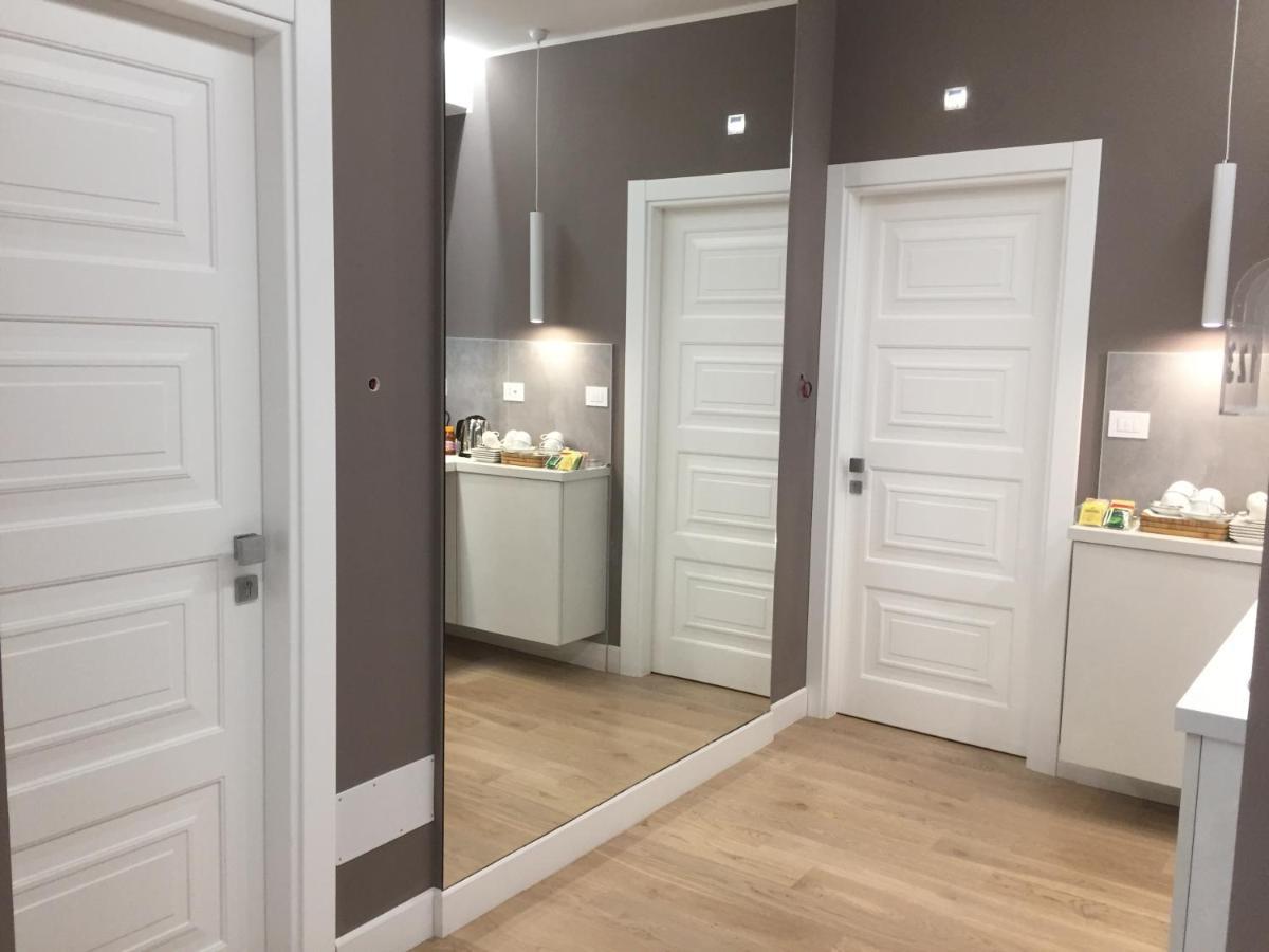 B&B Galleria Cavour ボローニャ エクステリア 写真