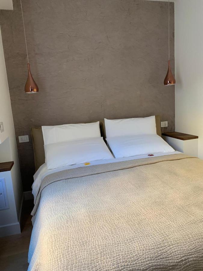 B&B Galleria Cavour ボローニャ エクステリア 写真