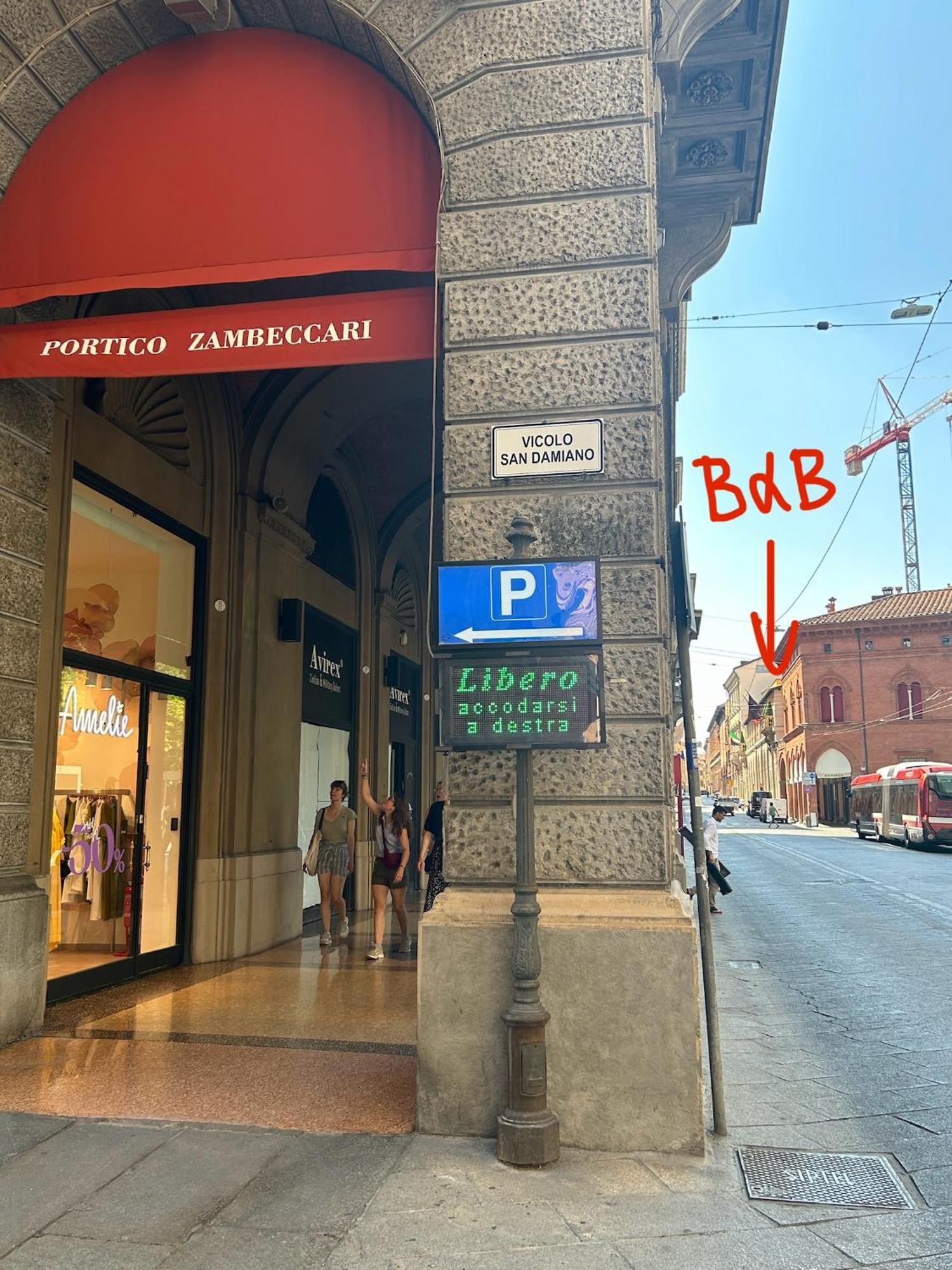 B&B Galleria Cavour ボローニャ エクステリア 写真
